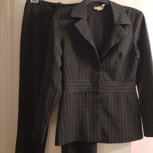 Womens pant suit